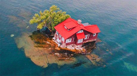 Smallest Island in the World